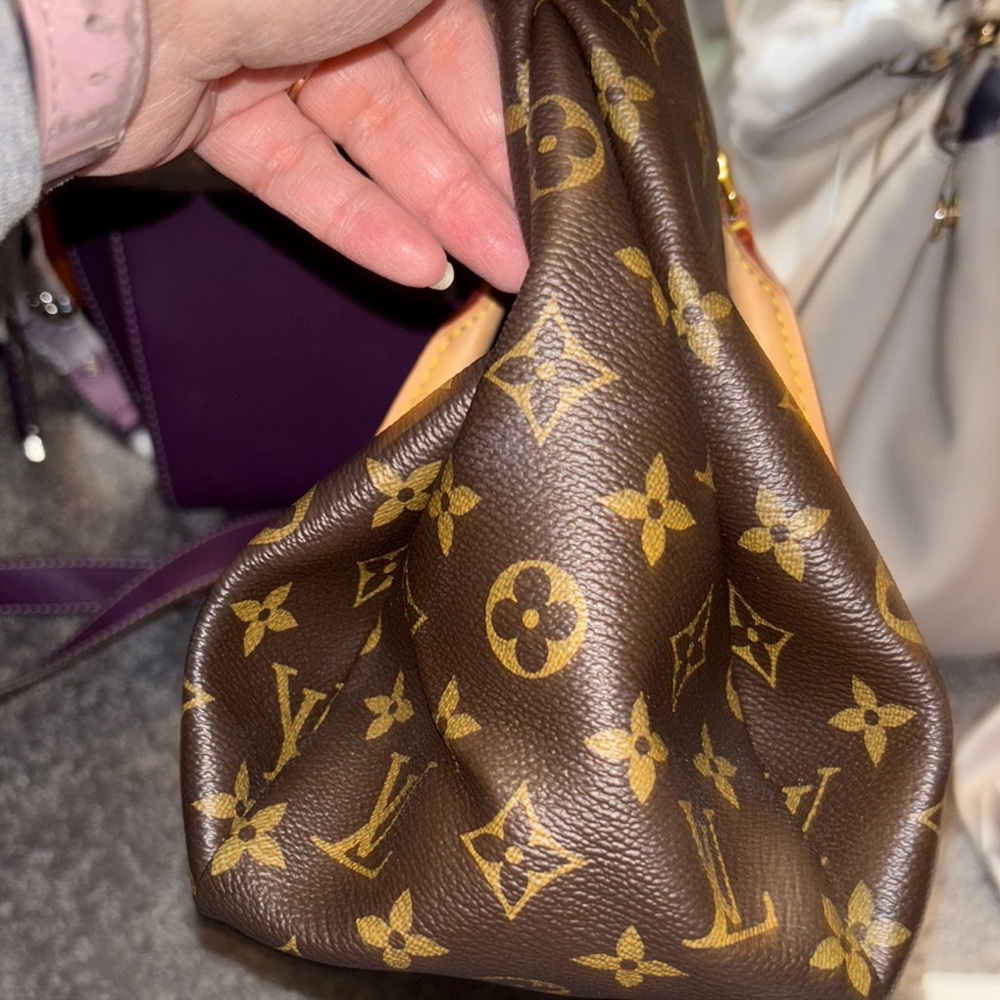 Louis Vuitton Brown and Tan Satchel with Iconic Monogram - Picture 5 of 17